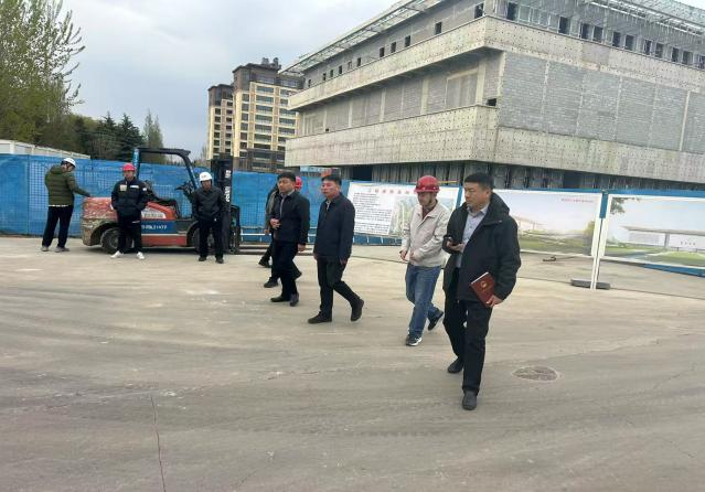 莱西市副市长李春雷率队莅临莱西人才孵化基地项目考察调研